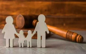 Cómo Quitar la Custodia Compartida a un Padre